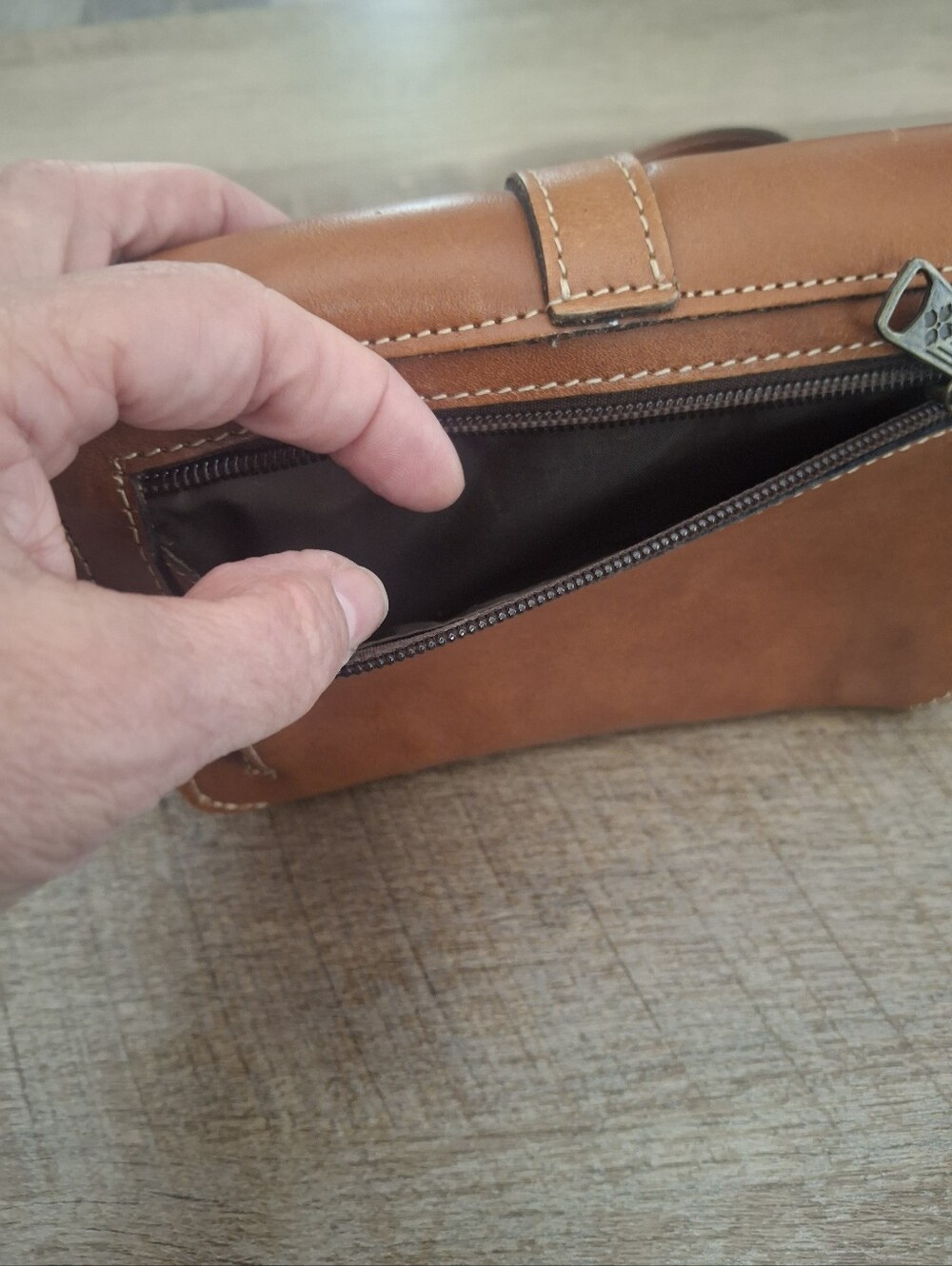 Patricia Nash Crossbody - Picture 12 of 12